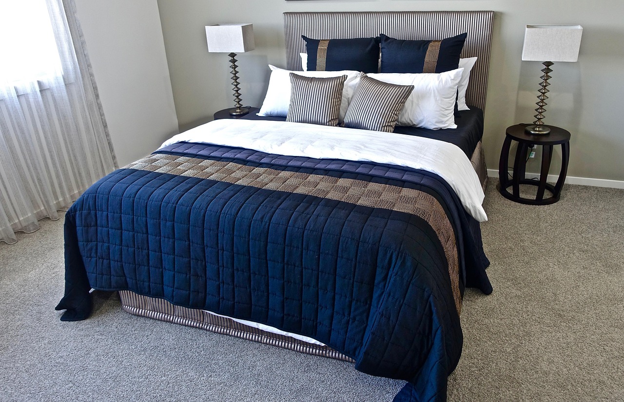 découvrez nos têtes de lit élégantes et confortables pour sublimer la décoration de votre chambre. large choix de designs modernes ou classiques pour tous les styles et toutes les tailles de lit.