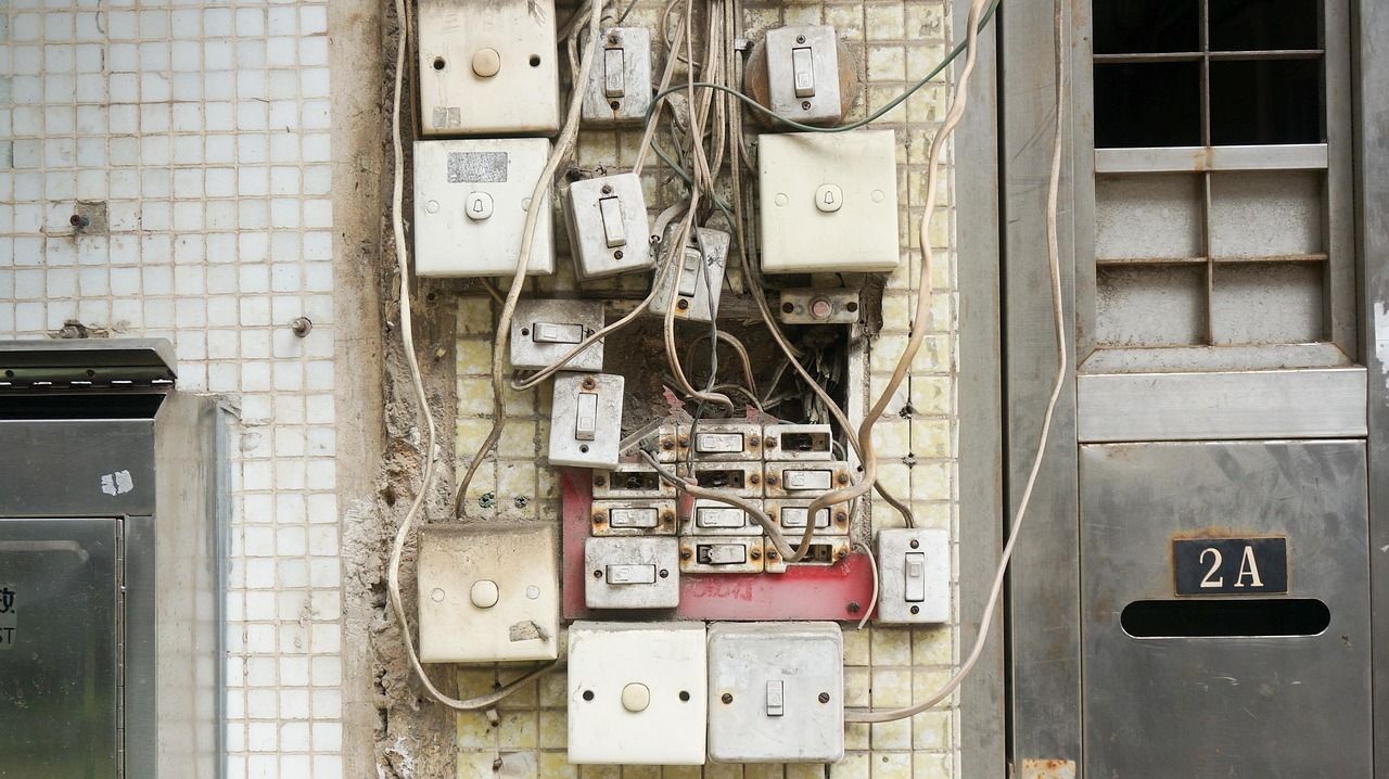 découvrez les bases du câblage électrique : principes fondamentaux, sécurité et conseils pratiques pour bien débuter.