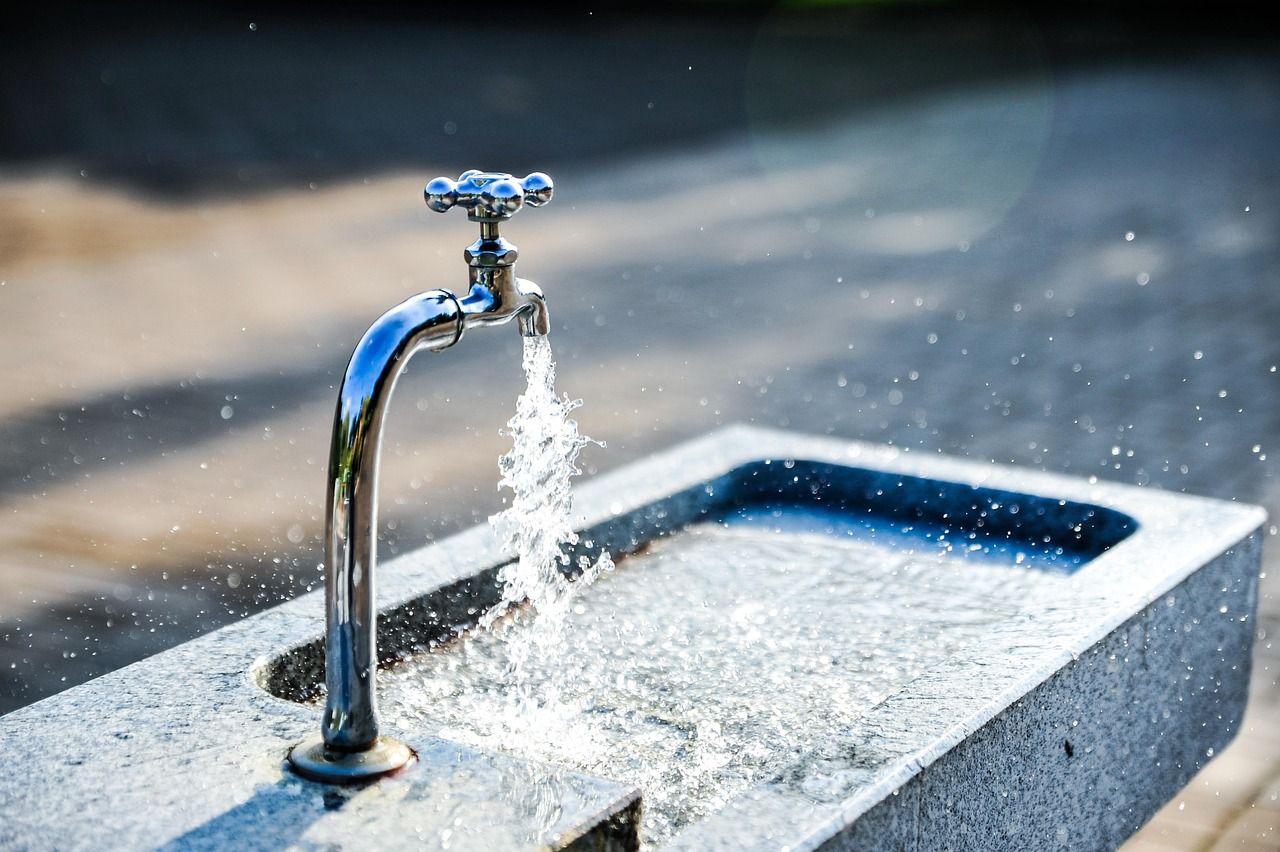 Réparer un robinet qui fuit sans faire appel à un plombier réparez facilement votre robinet qui fuit grâce à nos conseils pratiques et rapides pour économiser l'eau et éviter les dégâts.